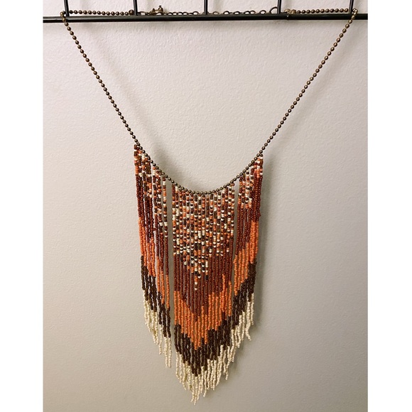 Jewelry - Boho bead necklace